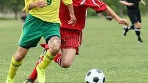 德天空：法兰克福欧冠之路上，或仅售一将即可腾出空间